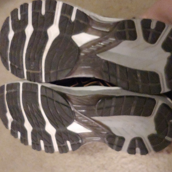 Asics Black shoes - Picture 4 of 4